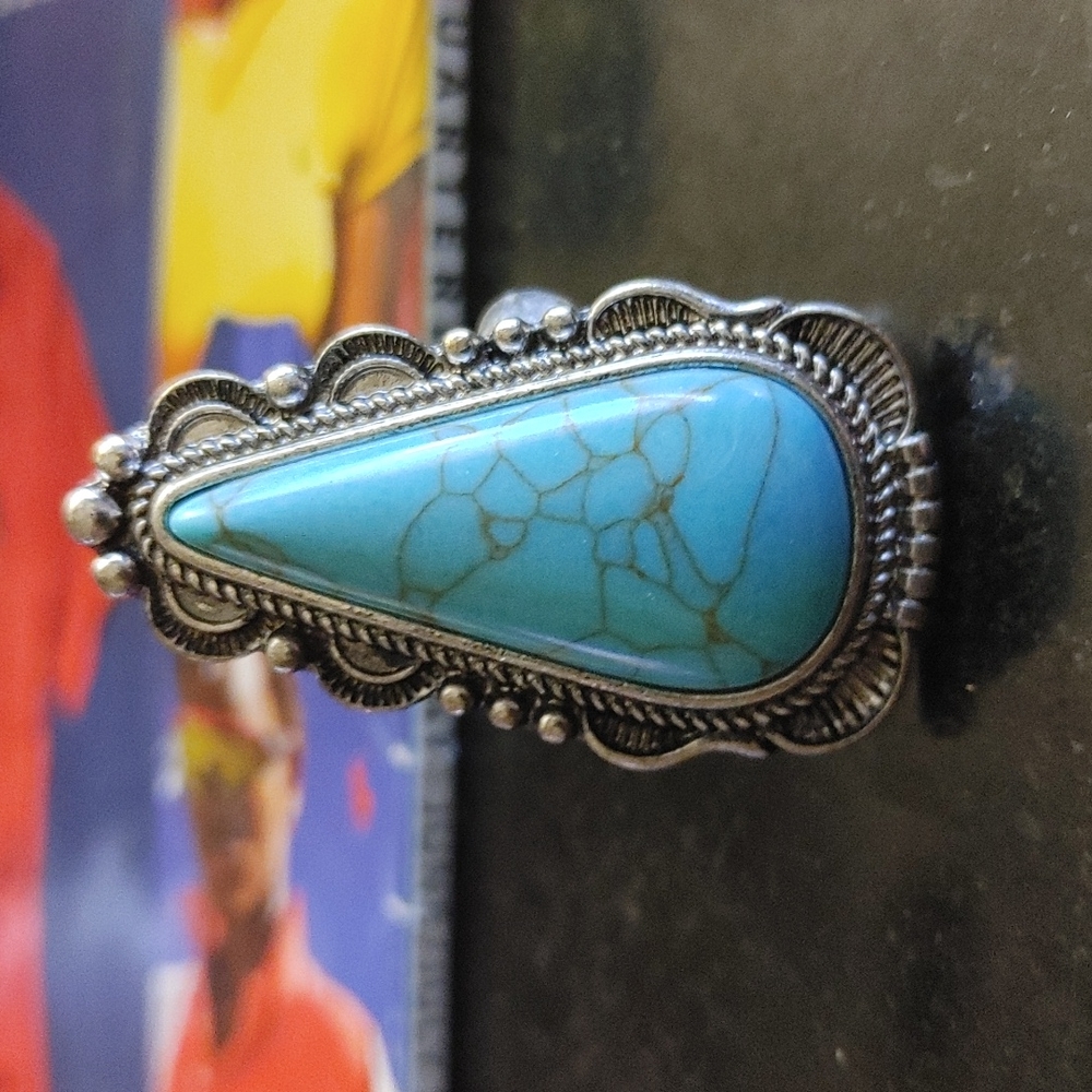 Ring - Picture 4 of 8